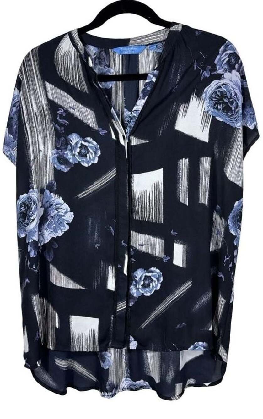 Simply Vera Vera Wang Blouse Size XL Black Blue Floral Short Sleeve Tunic